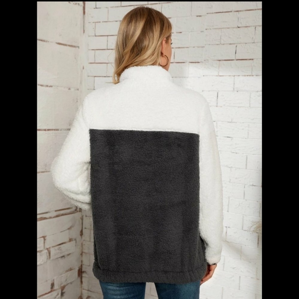 Fleece Button Up Pullover - Picture 3 of 5